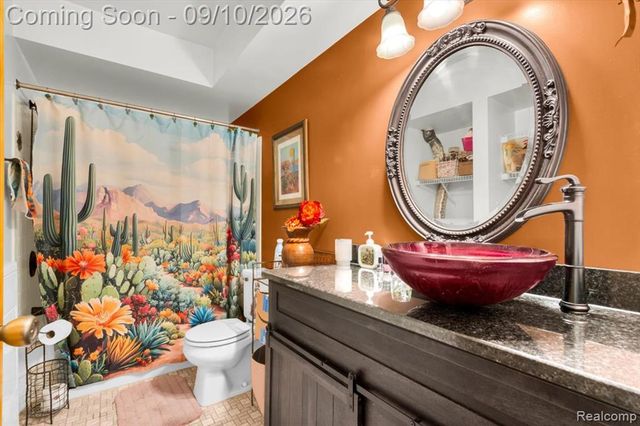 938 Saybrook Drive 10, Waterford, MI 48327