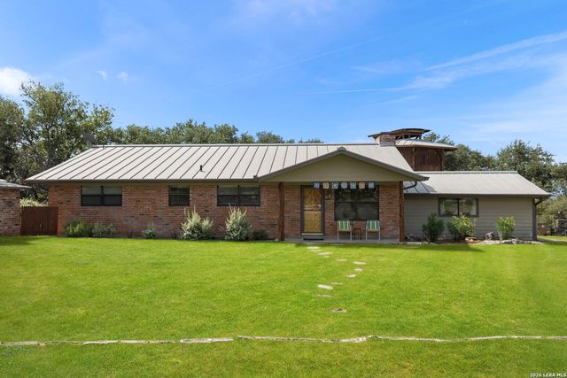 1746 Cattail, Canyon Lake, TX 78133