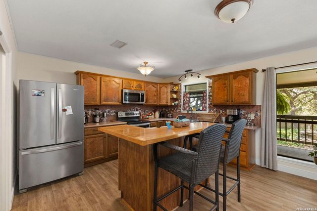 1746 Cattail, Canyon Lake, TX 78133