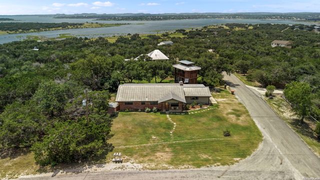 1746 Cattail, Canyon Lake, TX 78133