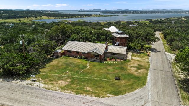 1746 Cattail, Canyon Lake, TX 78133