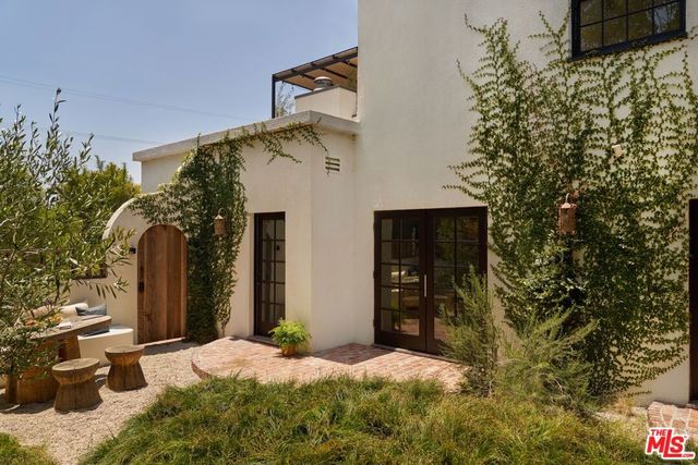 1602 Silverwood Terrace, Los Angeles, CA 90026