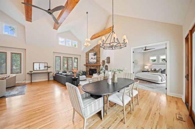 5348 Chadwick Road, Fairway, KS 66205