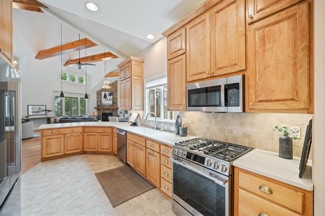 5348 Chadwick Road, Fairway, KS 66205