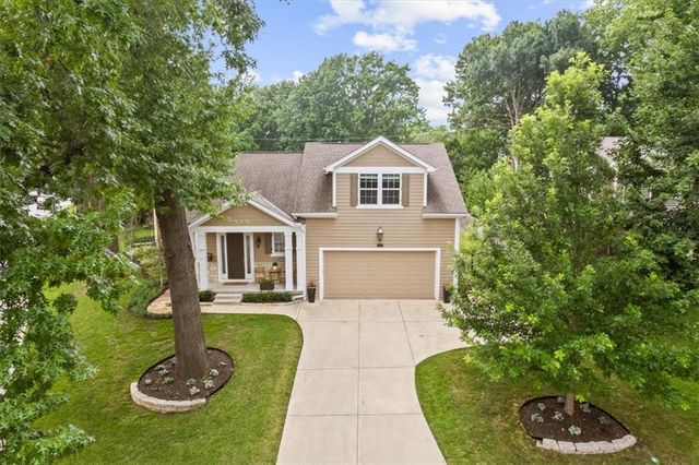 5348 Chadwick Road, Fairway, KS 66205