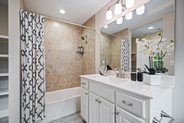 5348 Chadwick Road, Fairway, KS 66205