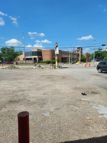 6738 W Montgomery Road, Houston, TX 77091