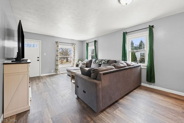 103 Turner Drive, Chardon, OH 44024