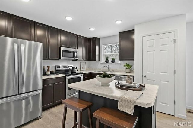 365 Newbridge Way, O'fallon, MO 63368