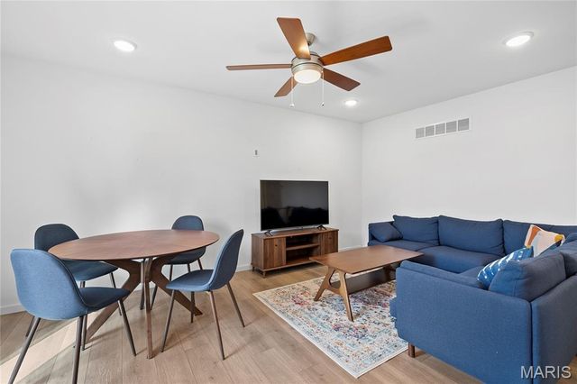 365 Newbridge Way, O'fallon, MO 63368