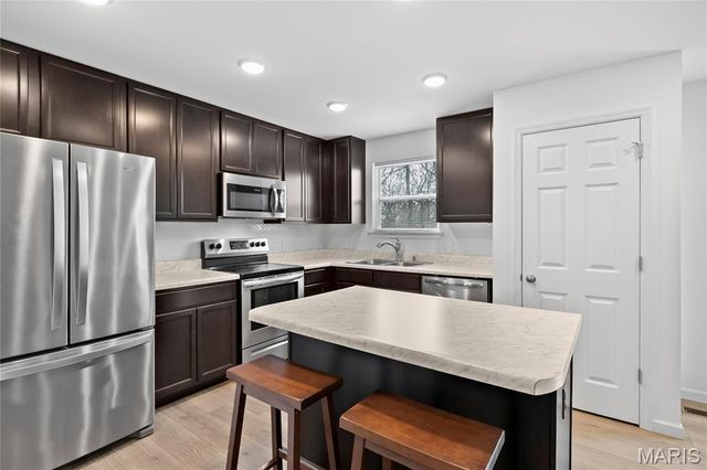 365 Newbridge Way, O'fallon, MO 63368