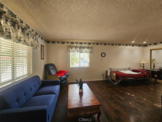 17441 Hiawatha St, Granada Hills, CA 91344