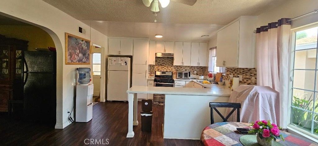 17441 Hiawatha St, Granada Hills, CA 91344