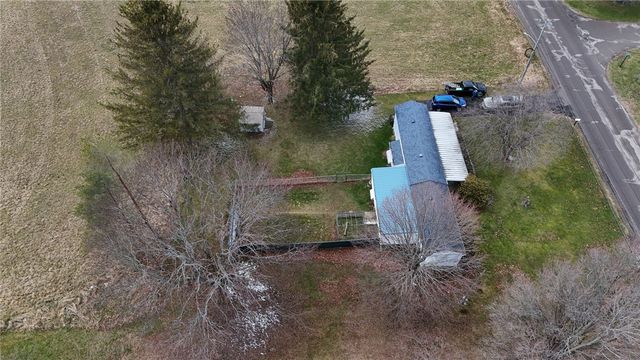 6946 East Washington Street Extension, Bath, NY 14810