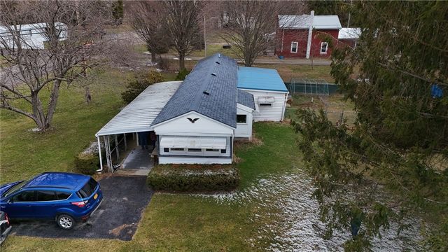 6946 East Washington Street Extension, Bath, NY 14810