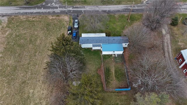 6946 East Washington Street Extension, Bath, NY 14810