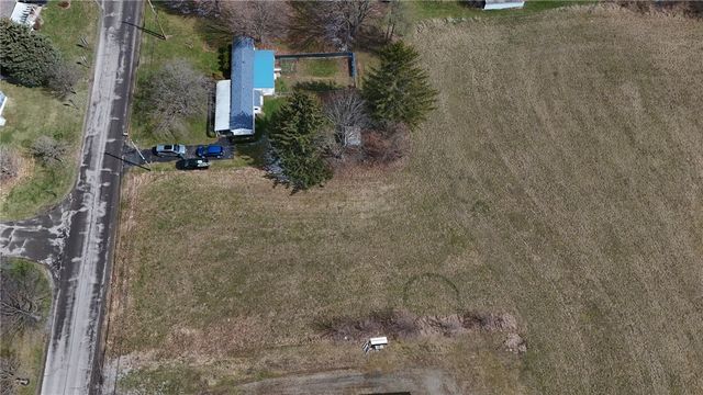 6946 East Washington Street Extension, Bath, NY 14810