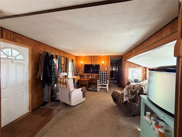 6946 East Washington Street Extension, Bath, NY 14810