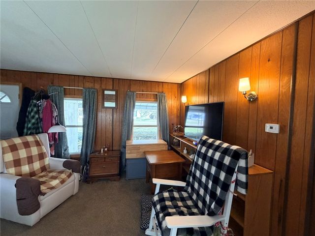 6946 East Washington Street Extension, Bath, NY 14810