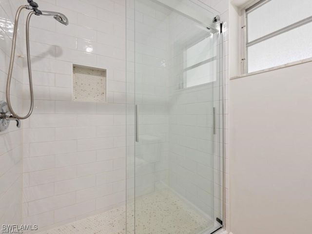 945 Sundrop CT, Marco Island, FL 34145