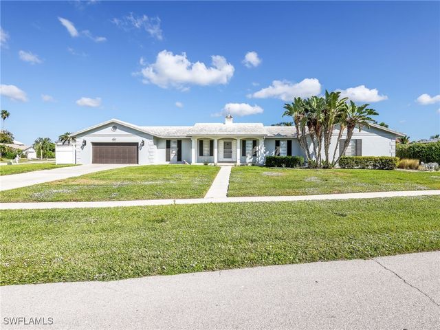 945 Sundrop CT, Marco Island, FL 34145