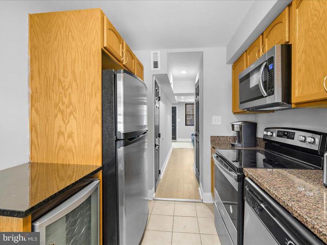 521 S CHAPEL ST, Baltimore, MD 21231