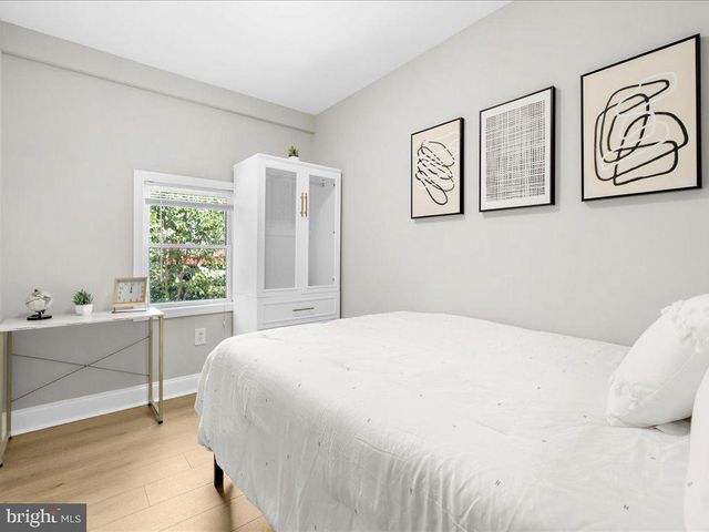 521 S CHAPEL ST, Baltimore, MD 21231