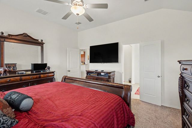 305 Pitt Circle, Fate, TX 75189
