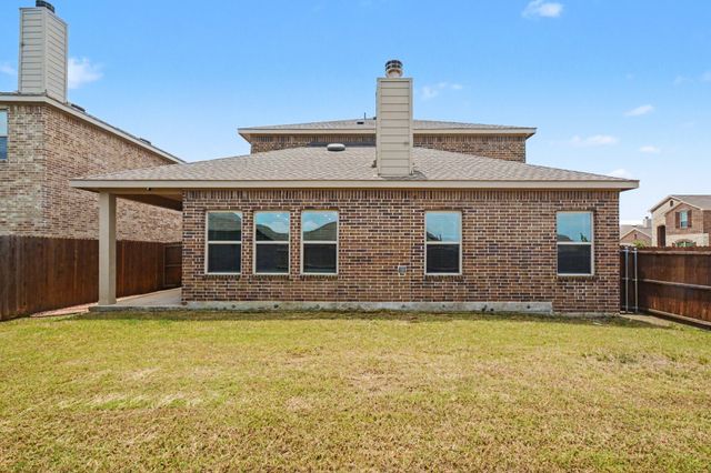 305 Pitt Circle, Fate, TX 75189