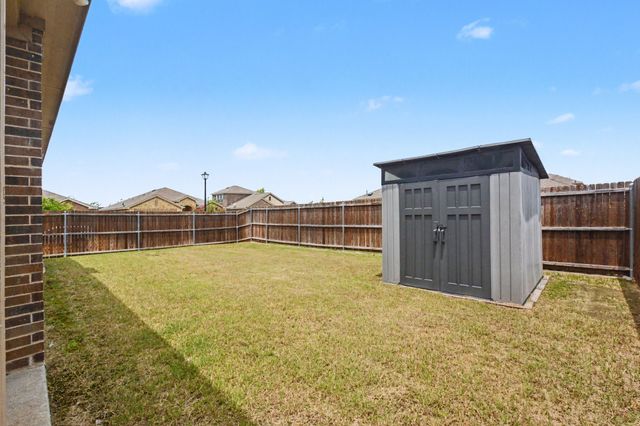 305 Pitt Circle, Fate, TX 75189