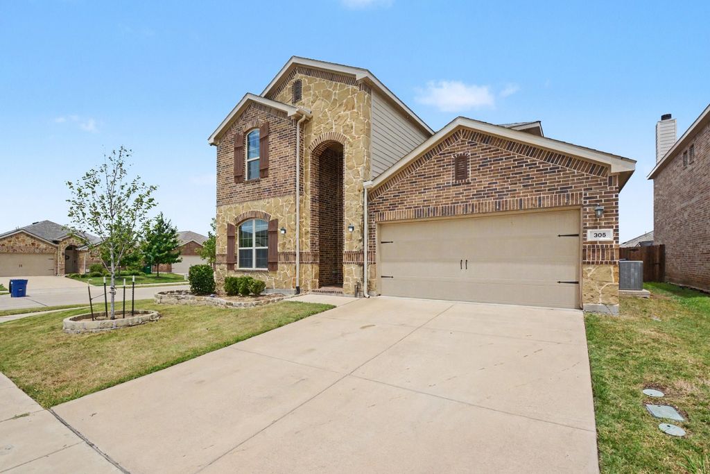 305 Pitt Circle, Fate, TX 75189