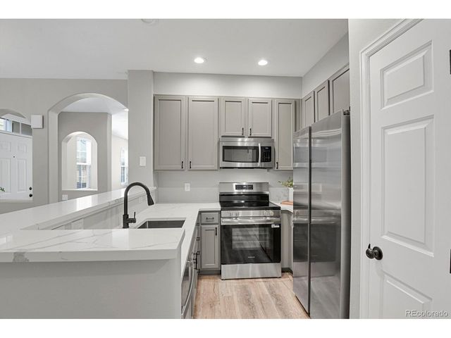 9445 Carlyle Park Pl, Highlands Ranch, CO 80129