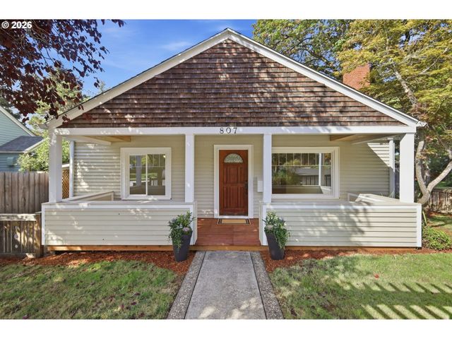 807 W 19TH Ave, Eugene, OR 97402