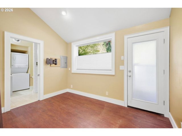 807 W 19TH Ave, Eugene, OR 97402