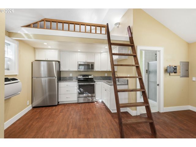 807 W 19TH Ave, Eugene, OR 97402