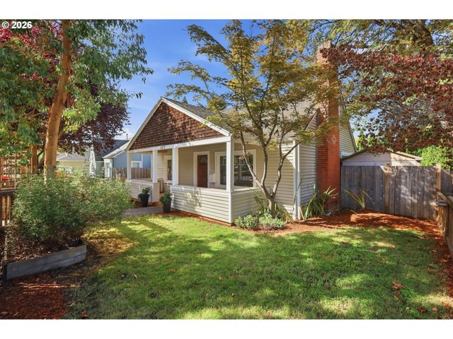 807 W 19TH Ave, Eugene, OR 97402