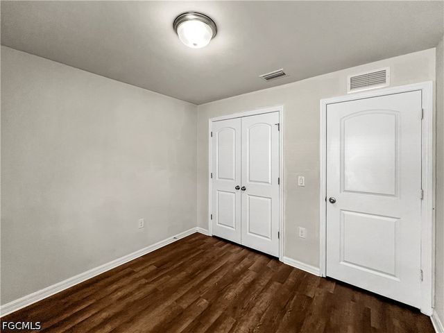 9177 Aegean CIR, Lehigh Acres, FL 33936