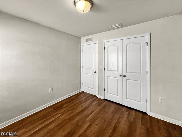 9177 Aegean CIR, Lehigh Acres, FL 33936