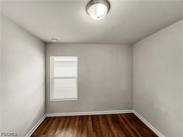 9177 Aegean CIR, Lehigh Acres, FL 33936