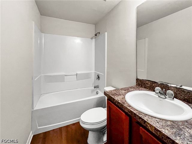 9177 Aegean CIR, Lehigh Acres, FL 33936