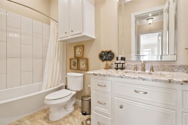 201 W Coco Loop, Point Blank, TX 77364
