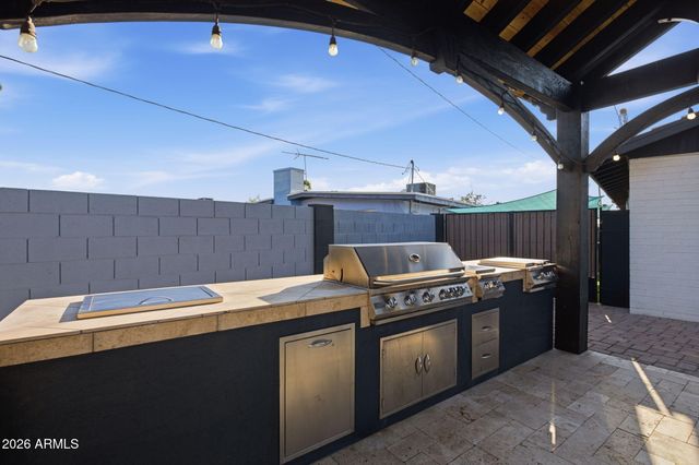 14611 N 31ST Avenue, Phoenix, AZ 85053