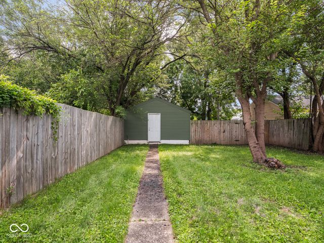 815 N Oakland Avenue, Indianapolis, IN 46201