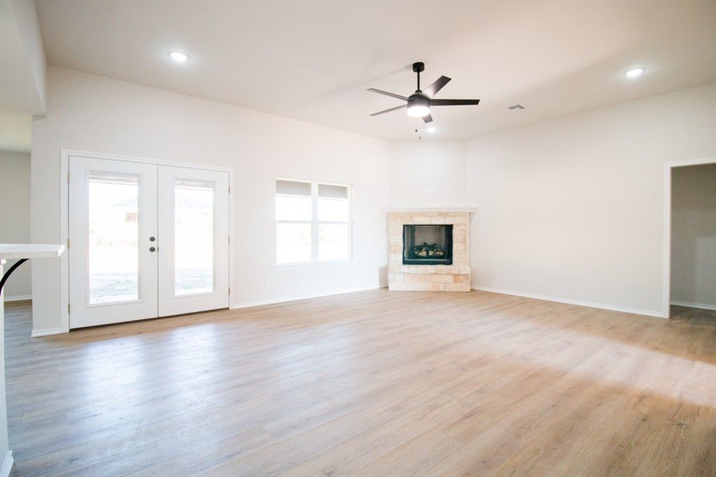 Image 4 of property listing at 5409 Coral Way, San Angelo, TX 76904