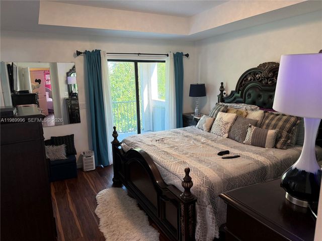 330 NW 33rd Ln, Pompano Beach, FL 33069