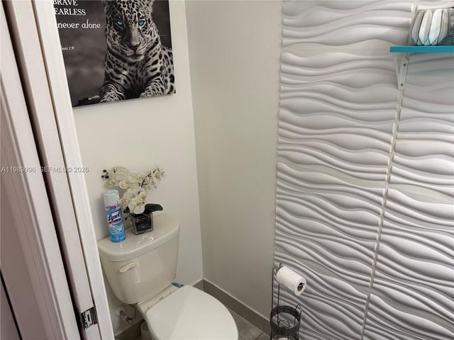 330 NW 33rd Ln, Pompano Beach, FL 33069