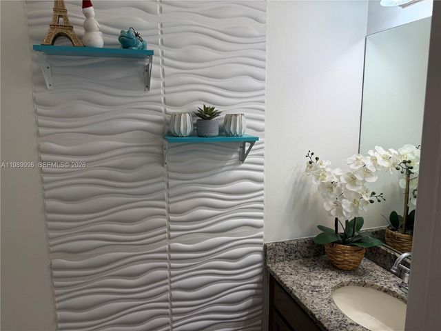 330 NW 33rd Ln, Pompano Beach, FL 33069