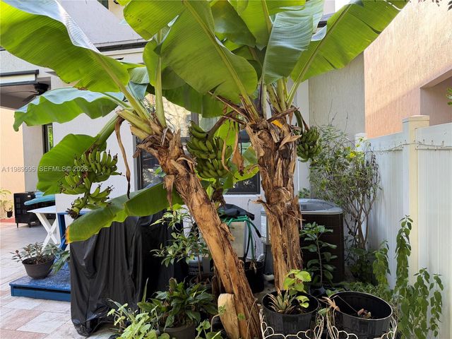 330 NW 33rd Ln, Pompano Beach, FL 33069