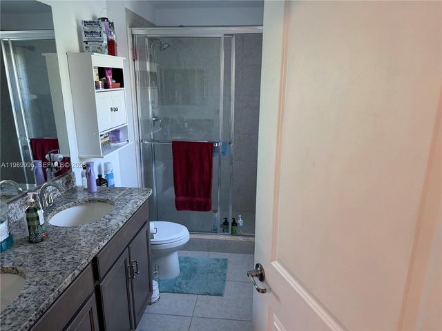 330 NW 33rd Ln, Pompano Beach, FL 33069