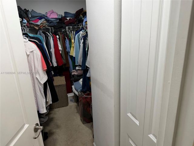 330 NW 33rd Ln, Pompano Beach, FL 33069